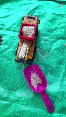 Toddler construction truck with a working conveyor belt